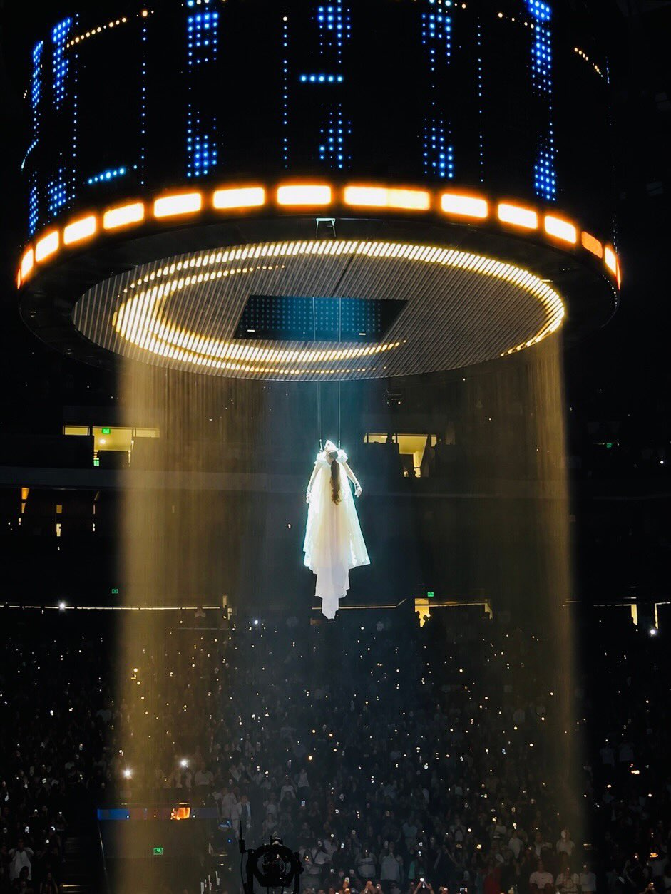 HaluPix Duo al tour di Ariana Grande