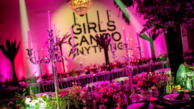 PROLIGHTS illumina gli awards Elle 'Girls Can Do Anything'
