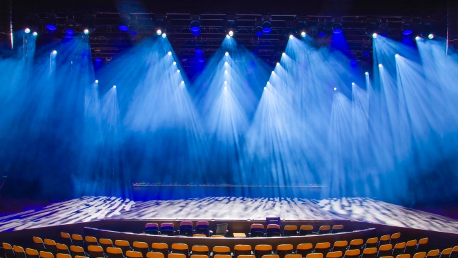 Stockholm's City Theatre takes PROLIGHTS RA 3000Profile