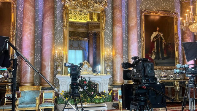 PROLIGHTS Smart BatPlus at Buckingham Palace
