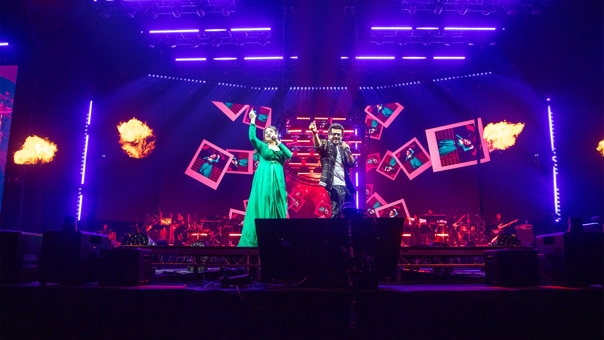 HaluStrip Duo illumina il The Unstoppable Tour di Shreya Ghoshal nelle arene del Regno Unito