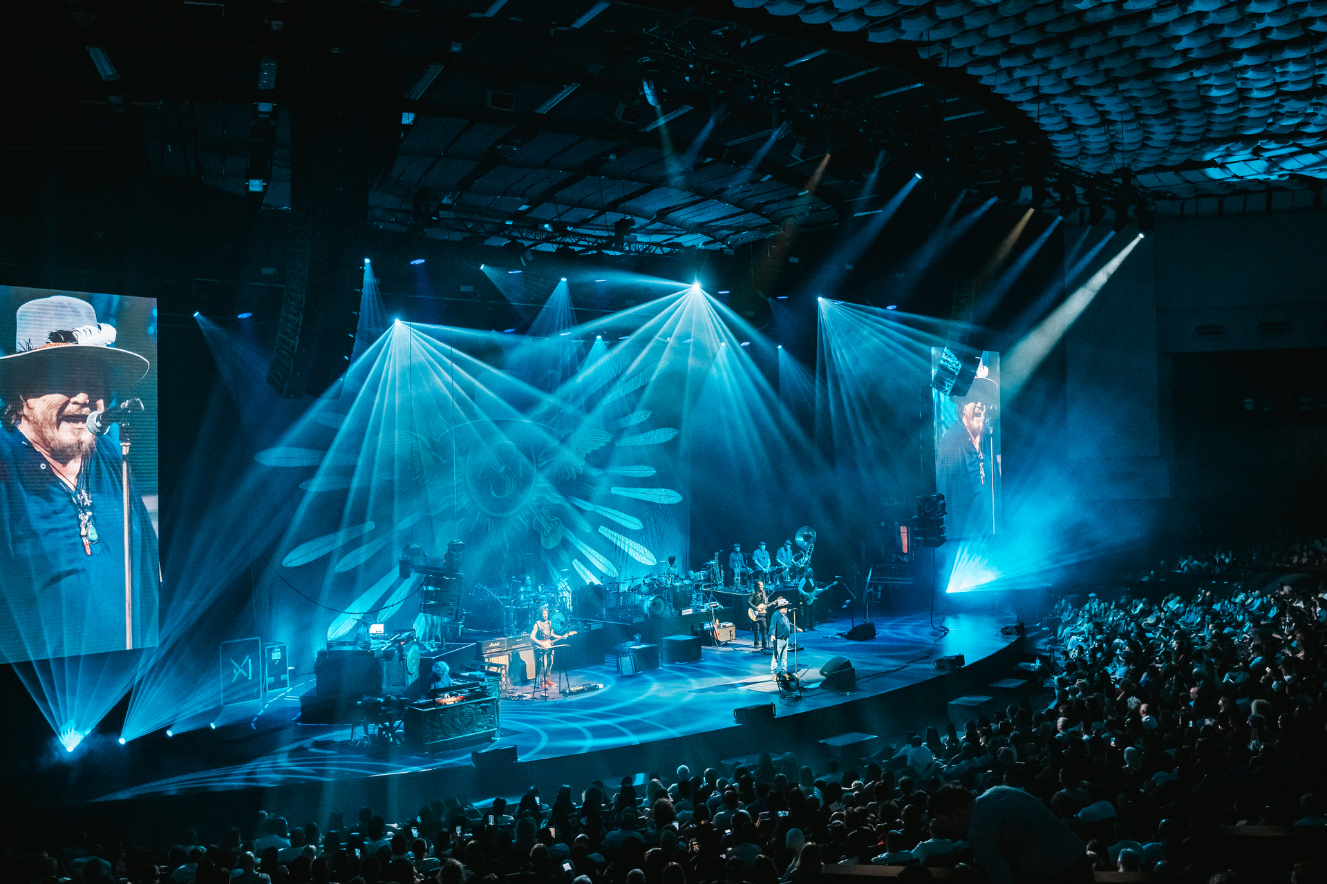Zucchero's concert in Tirana lit by a complete PROLIGHTS rig