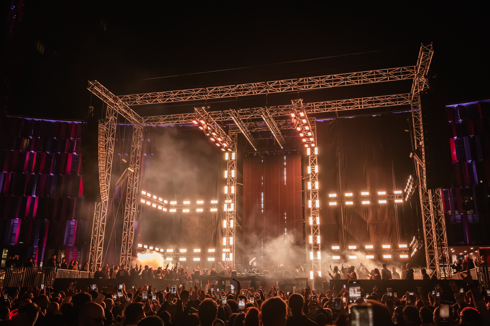 Amelie Lens porta EXHALE a Tirana con PROLIGHTS